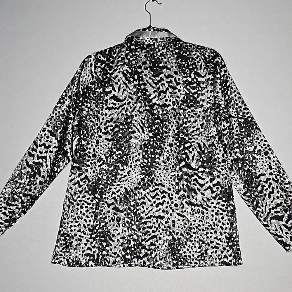 Jaclyn Smith Animal Print Pajama Silky Blouse‎ Black White Gray Women's Medium